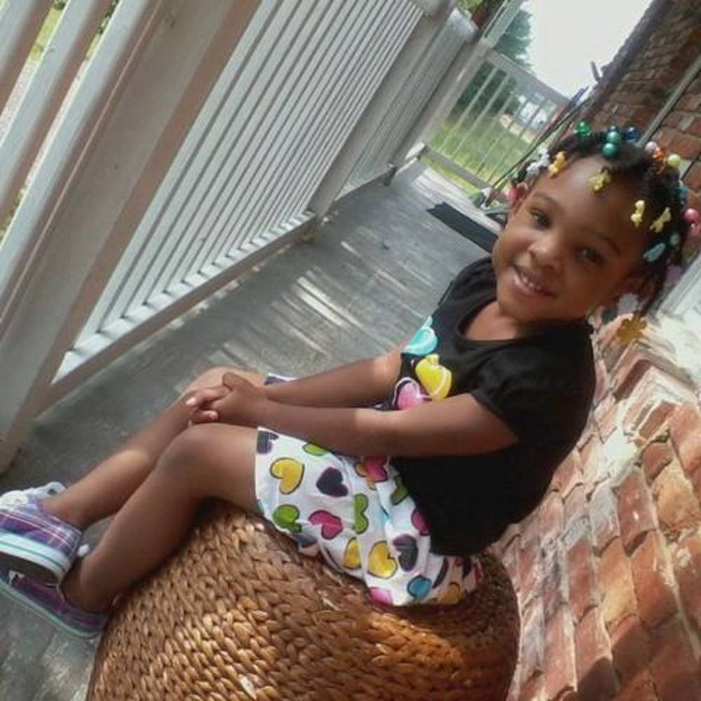 Meet your Posher, Kelly